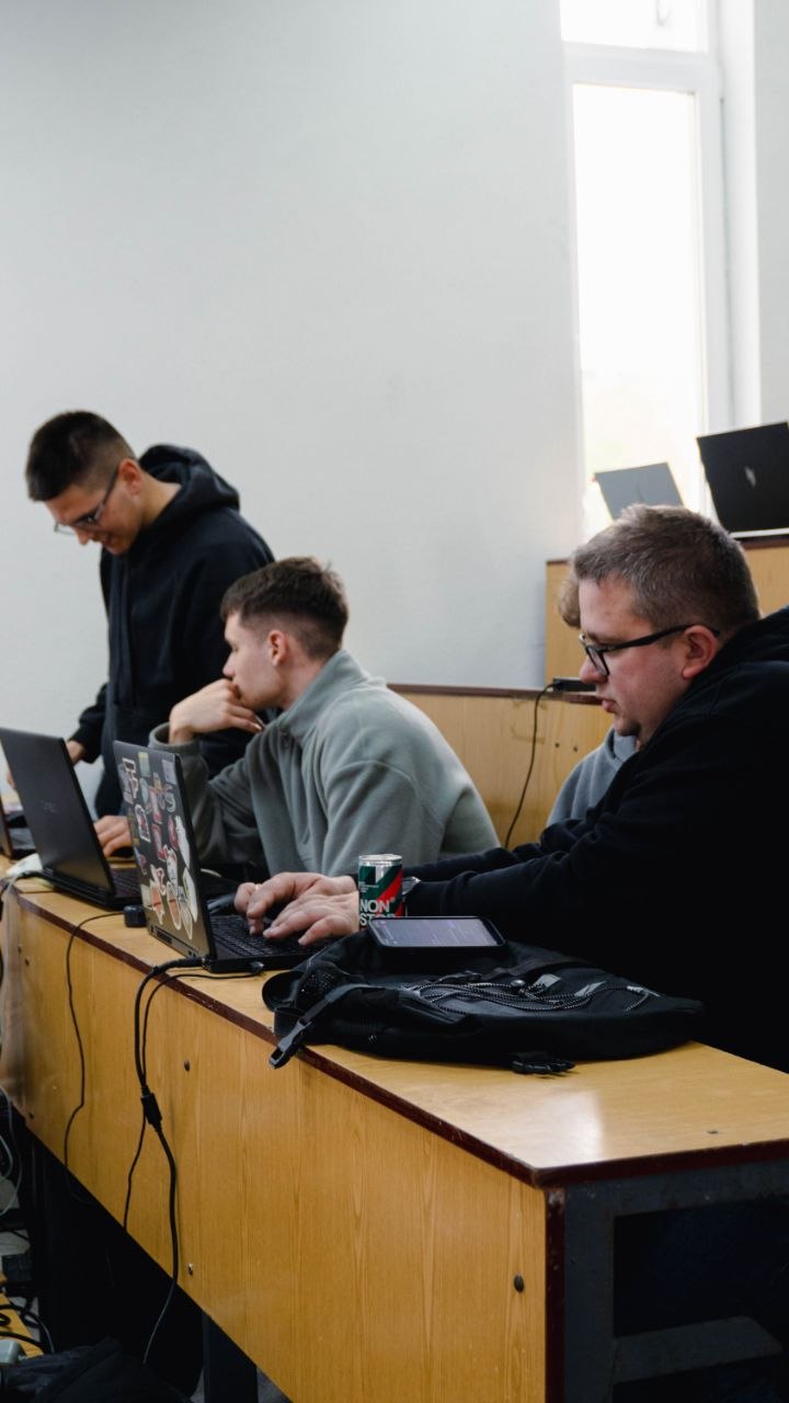 Hackathon: AI Edition – від ідеї до реальних рішень за один день