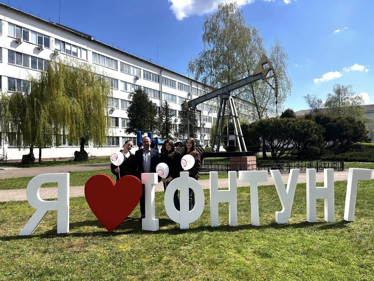 Техно-пікнік - атмосферний день знайомств, емоцій і перших рішень про майбутнє.