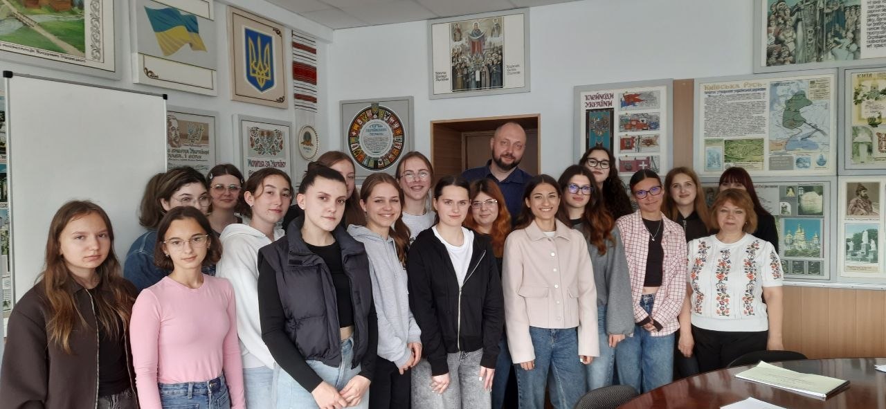 Підсумки конкурсу «Folklore TikTok Battle 2026» на кафедрі філології та перекладу
