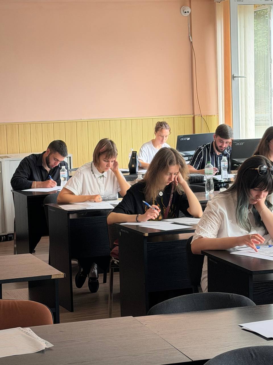 Випускники освітньої програми «Англійська філологія та переклад» успішно склали атестаційний екзамен