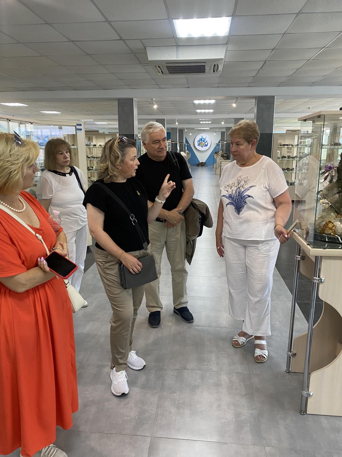 Представники румунської делегації Марамуреського повіту відвідали ІФНТУНГ