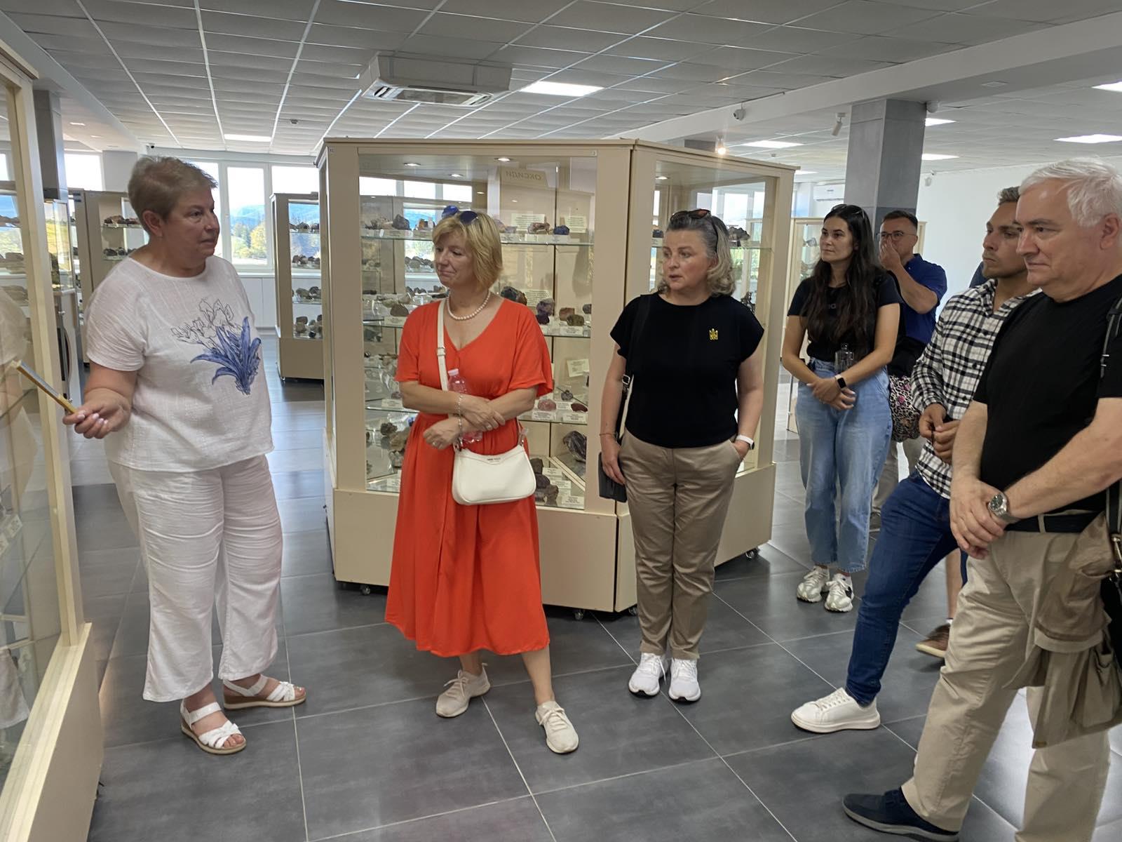 Представники румунської делегації Марамуреського повіту відвідали ІФНТУНГ