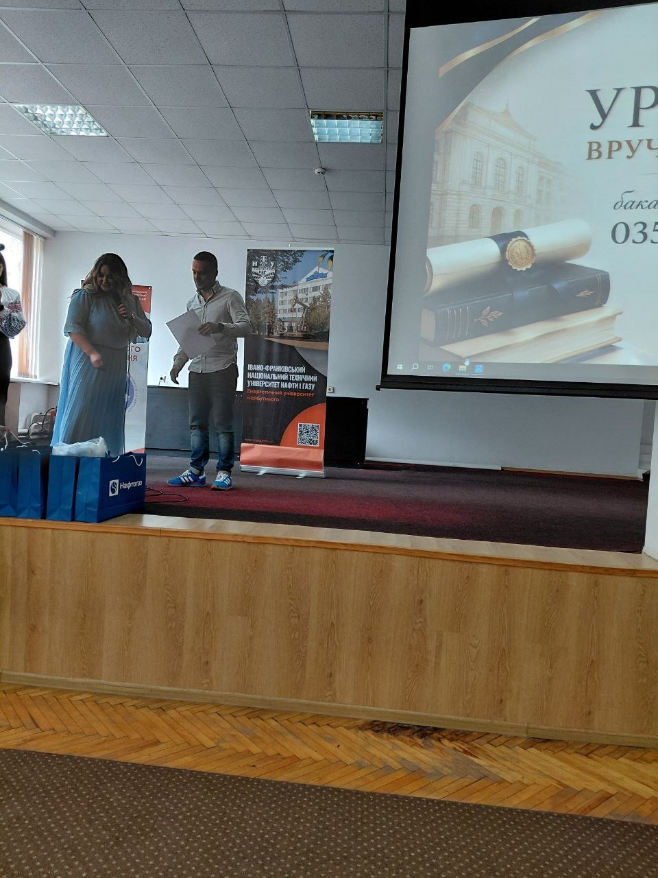 Подвійне свято: відбулось нагородження переможців ІІ Конкурсу письмового перекладу!