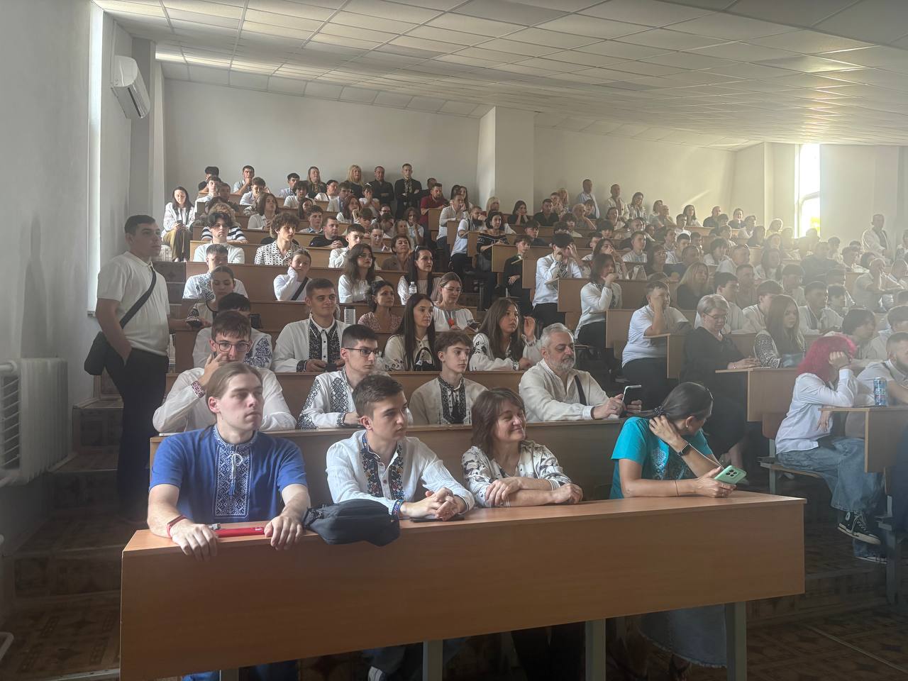 Вітаємо першокурсників кафедри комп'ютерних систем і мереж!