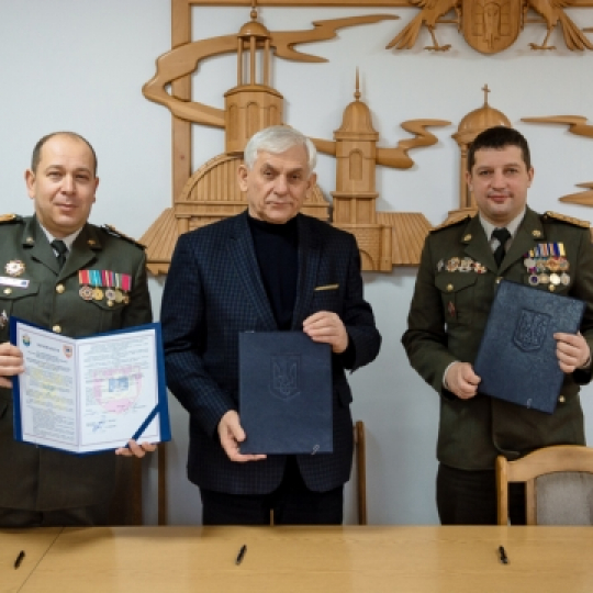 Військове партнерство: ІФНТУНГ і ДНЗ «ТПК ПВФП» підписали Меморандум про співпрацю