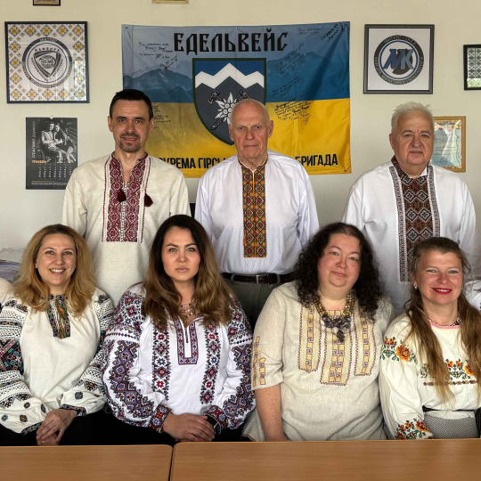 Дорогі колеги, шановні здобувачі!