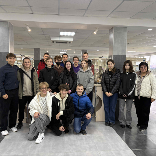 Не тільки код, а й таємниці Землі!