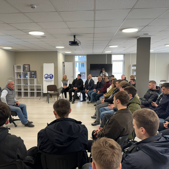 Студенти ІФНТУНГ та фахівці ОГТСУ: практична підготовка інженерів у форматі живого діалогу та бізнес-симуляції