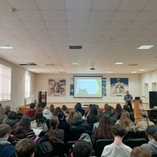 Профорієнтаційна робота кафедри ІПЗ для абітурієнтів ліцею №11 м. Івано-Франківська