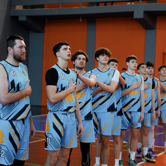 Баскетбольна команда університету із двома перемогами!