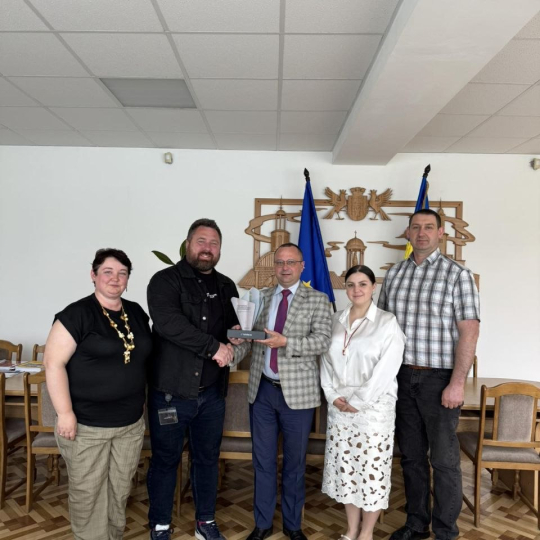Золоту відзнаку від ІТ-компанії SoftServe вручено ректору ІФНТУНГ