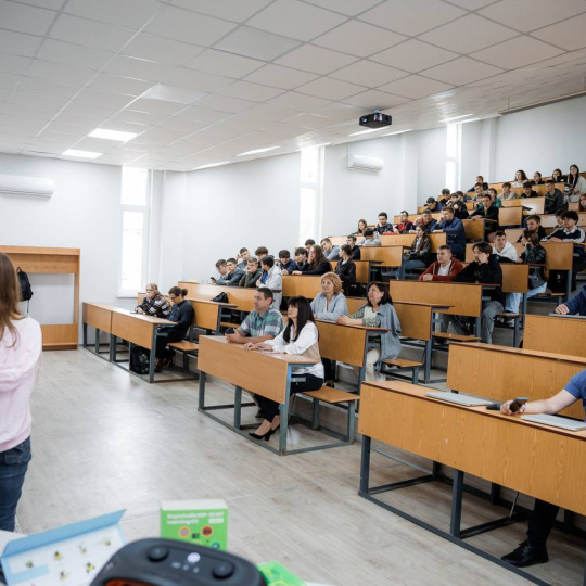 Від теорії до розумних пристроїв: в ІФНТУНГ відбулася лекція з Інтернету речей
