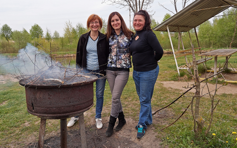 Пікнік. На фото доц. Станьковська І.М., доц. Петрина М.Ю., проф. Кінаш І.П.