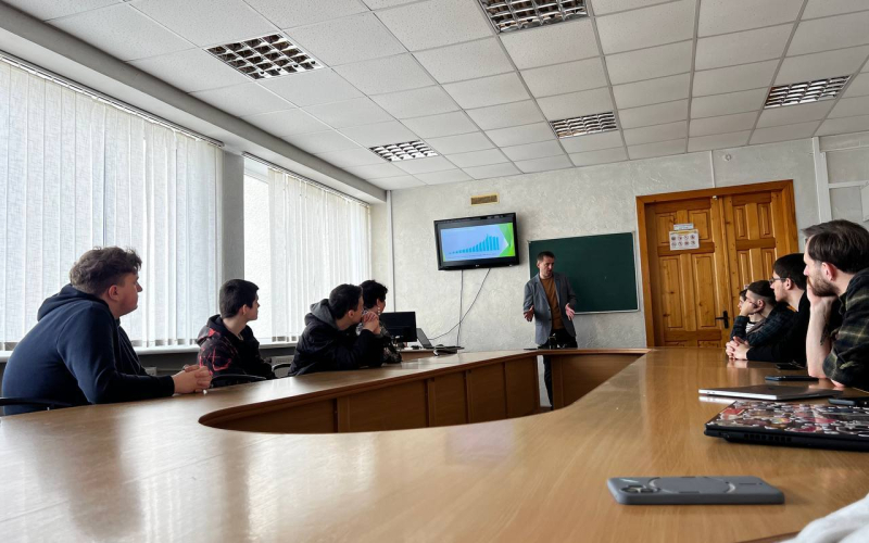 Android, дрони та «один день із життя програміста»: профорієнтаційна зустріч у КЕПі! 