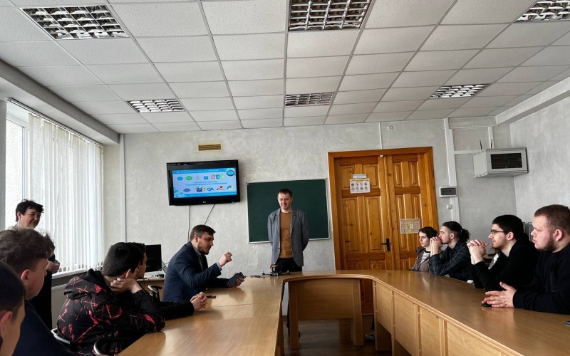 Android, дрони та «один день із життя програміста»: профорієнтаційна зустріч у КЕПі! 