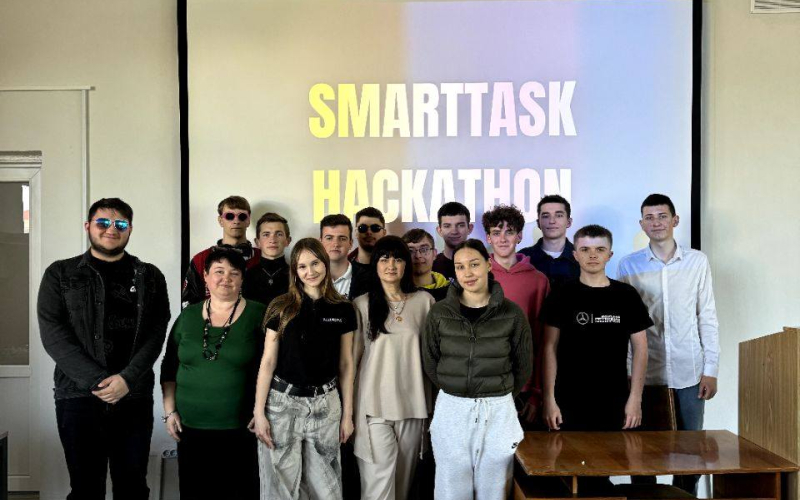 Smarttask Hackathon 2025: Свято знань, креативу та інновацій!