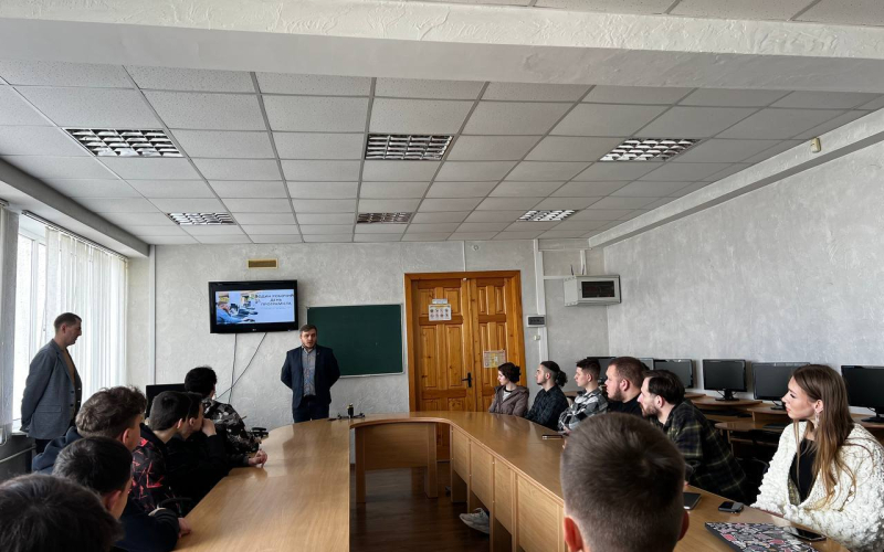 Android, дрони та «один день із життя програміста»: профорієнтаційна зустріч у КЕПі! 