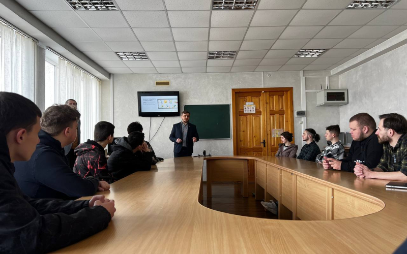Android, дрони та «один день із життя програміста»: профорієнтаційна зустріч у КЕПі! 