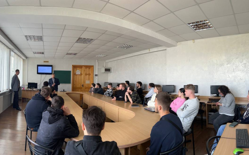 Android, дрони та «один день із життя програміста»: профорієнтаційна зустріч у КЕПі! 