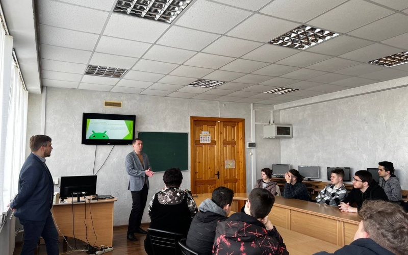 Android, дрони та «один день із життя програміста»: профорієнтаційна зустріч у КЕПі! 