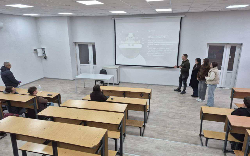Новий креатив для майбутніх програмістів