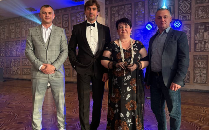 Благодійний бал єдності: разом до перемоги!