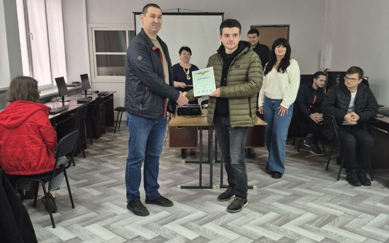 Перший крок до ІТ-кар'єри!