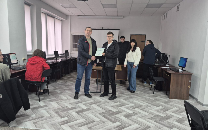 Перший крок до ІТ-кар'єри!