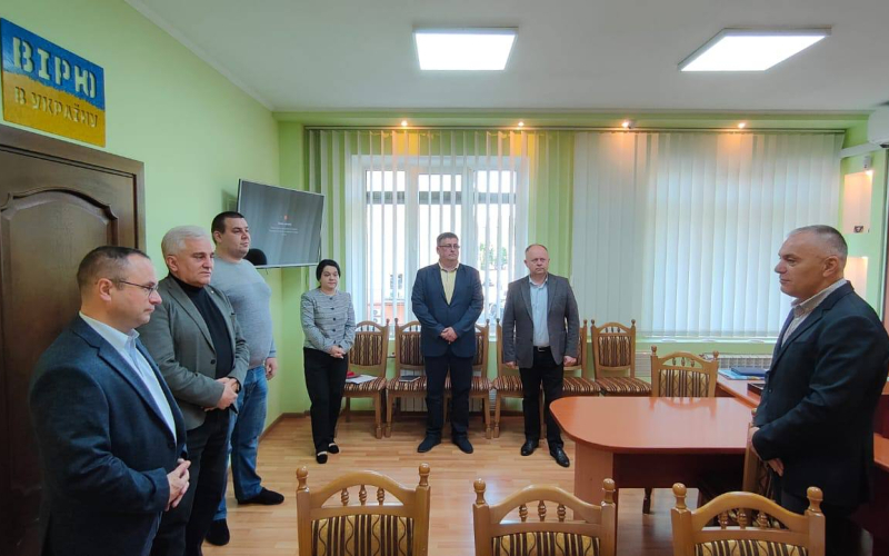 Екологічні проблеми долаємо разом