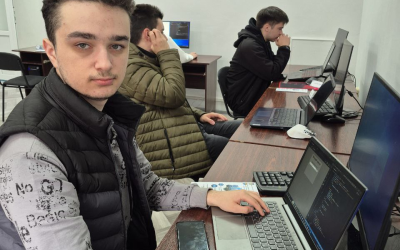 Перший крок до ІТ-кар'єри!