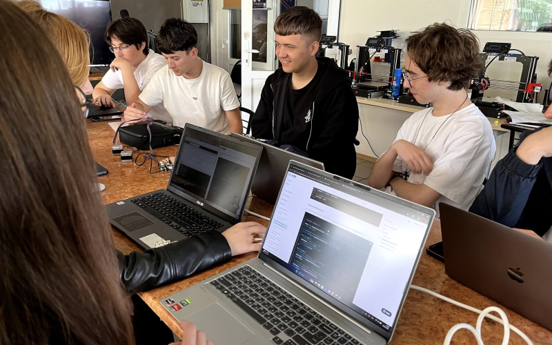 Знайомство з програмуванням малих обчислювальних платформ: тест-драйв