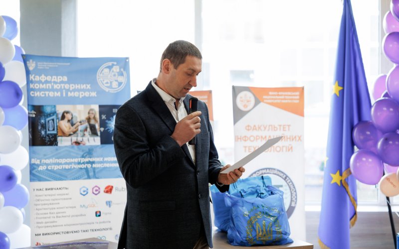 Переможці ІТ-олімпіади: в ІФНТУНГ відзначили найкращих програмістів Прикарпаття! 