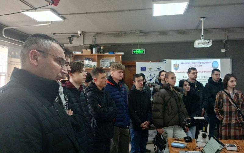 Інноваційно, пізнавально та з нафтовим колоритом: студенти КЕПу в гостях у кафедри ІПЗ! 