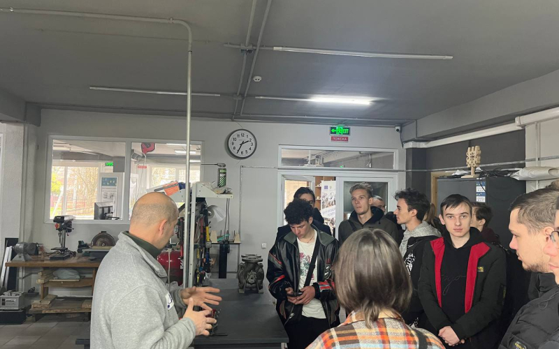 Інноваційно, пізнавально та з нафтовим колоритом: студенти КЕПу в гостях у кафедри ІПЗ! 