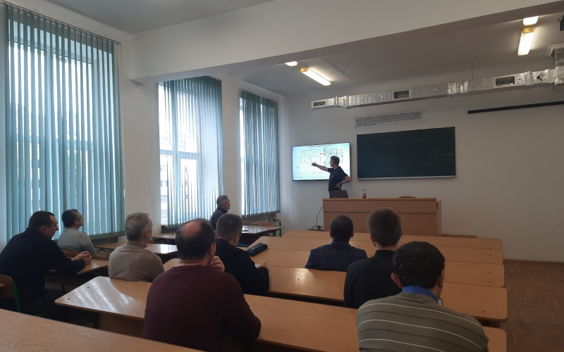 Представлення результатів наукових досліджень аспіранта Сергія Яковина 