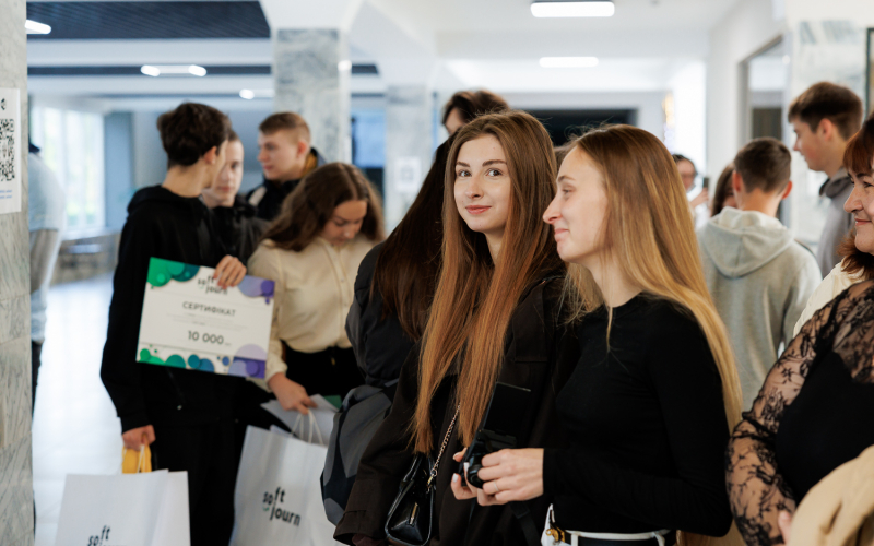 Переможці ІТ-олімпіади: в ІФНТУНГ відзначили найкращих програмістів Прикарпаття! 