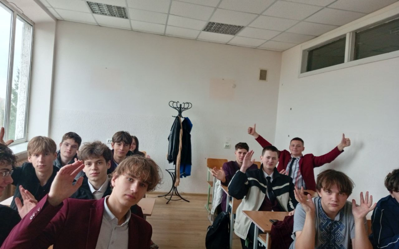 Урок про технології, безпечний інтернет і шлях до майбутньої професії