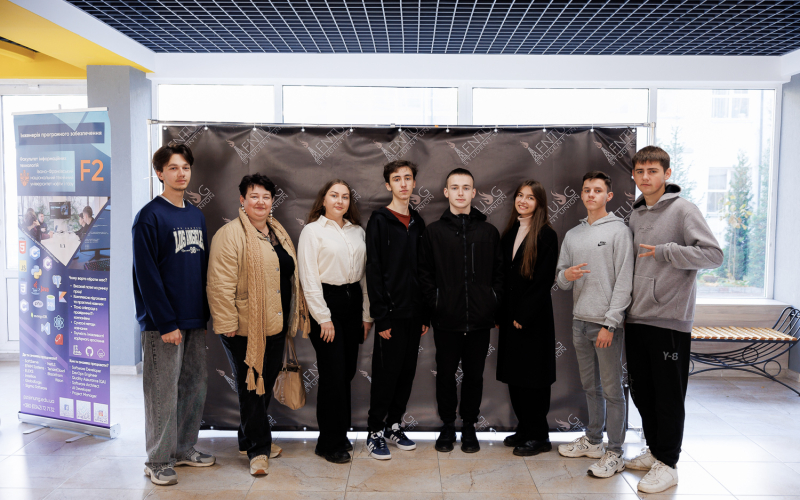 Переможці ІТ-олімпіади: в ІФНТУНГ відзначили найкращих програмістів Прикарпаття! 