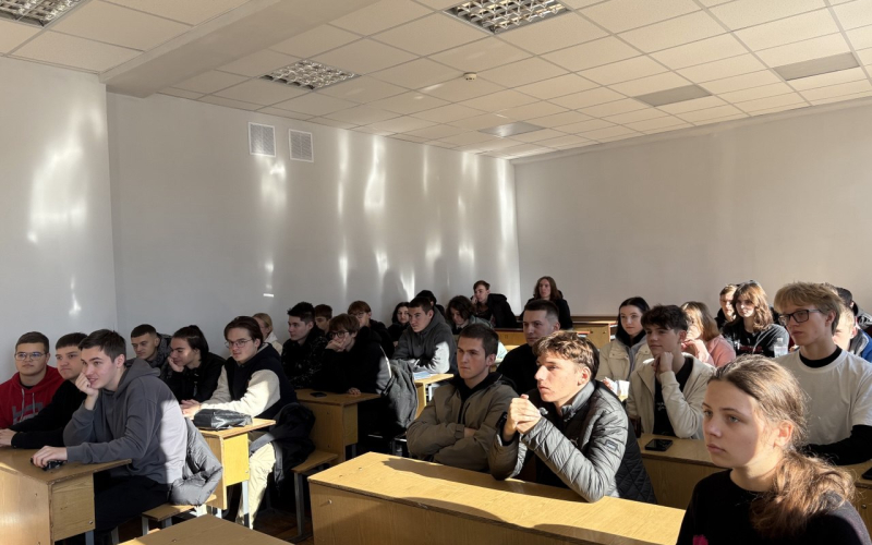 SoftServe у гостях у першокурсників: про командну роботу, Git і перші кроки в ІТ!