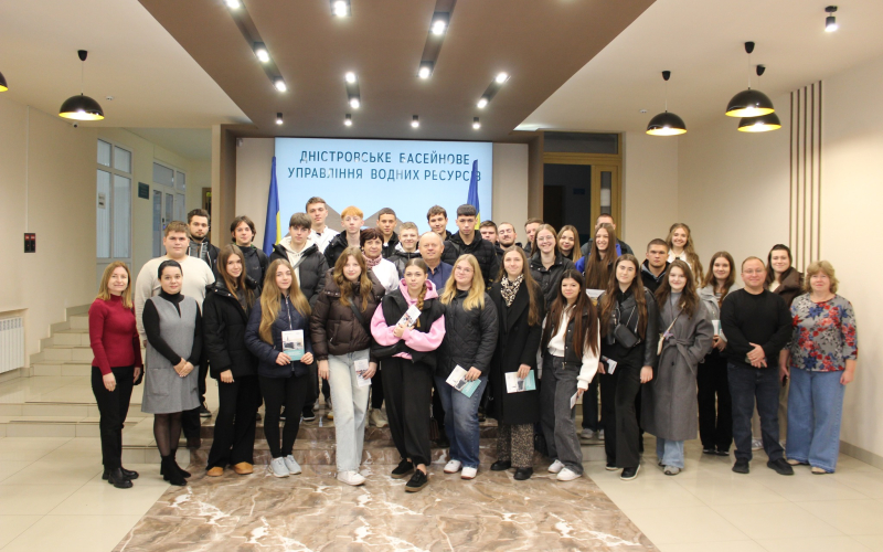Якісні водні ресурси – це складова Національної безпеки: керівництво і фахівці Дністровського БУВР провели лекцію для студентів ІФНТУНГ