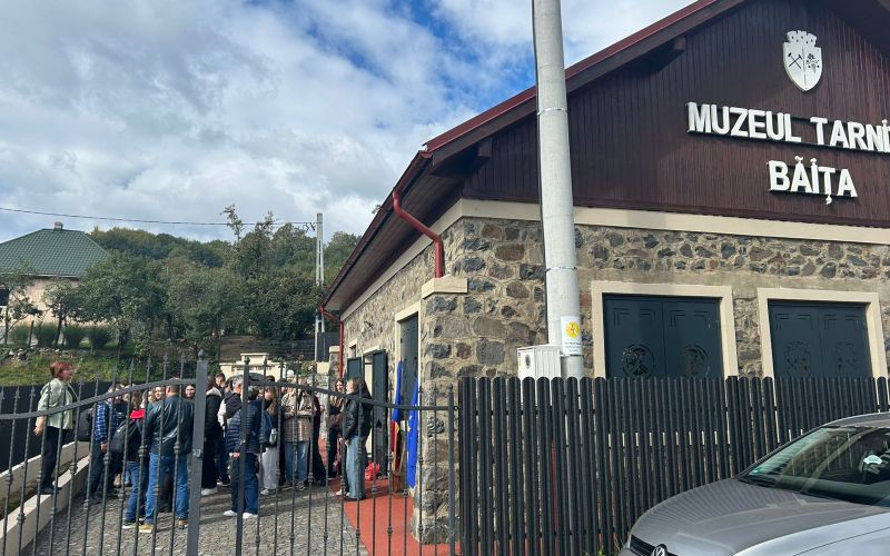 студенти відвідали музей мінералогічний в Марамуреш