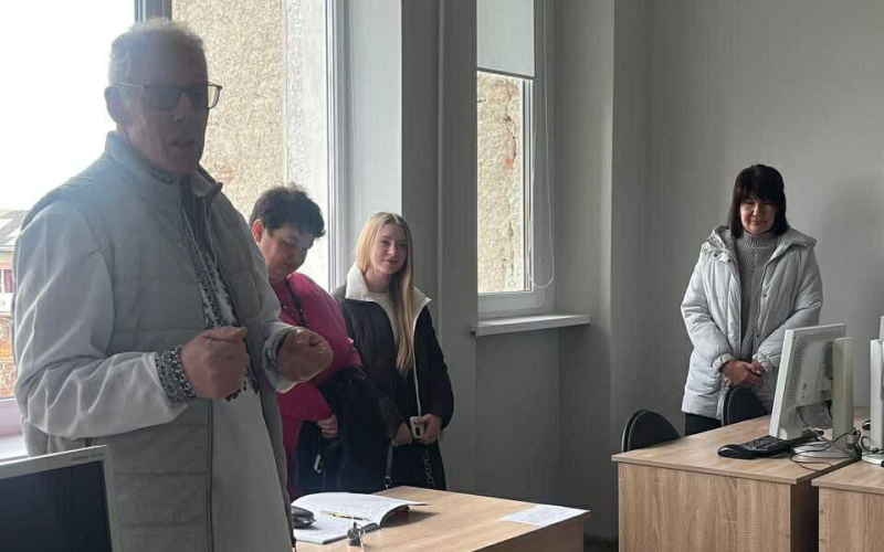 Друзів пізнаєш у складні часи