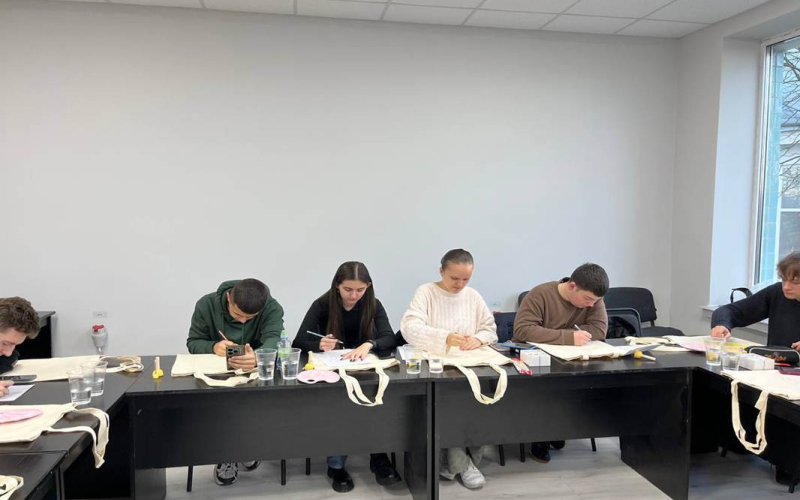 ВОРКШОП ІЗ РОЗПИСУ ШОПЕРІВ