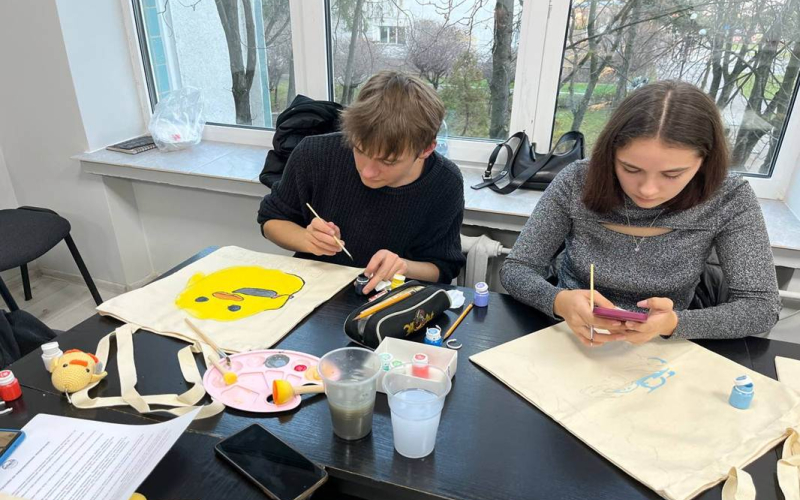 ВОРКШОП ІЗ РОЗПИСУ ШОПЕРІВ