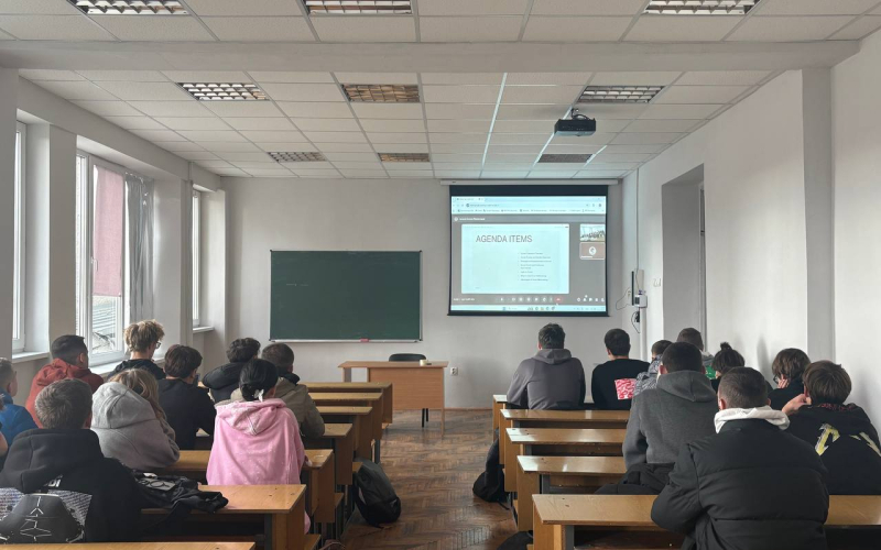 Студенти КІ та КН поринають у світ сучасних методологій розробки разом із SoftServe! 