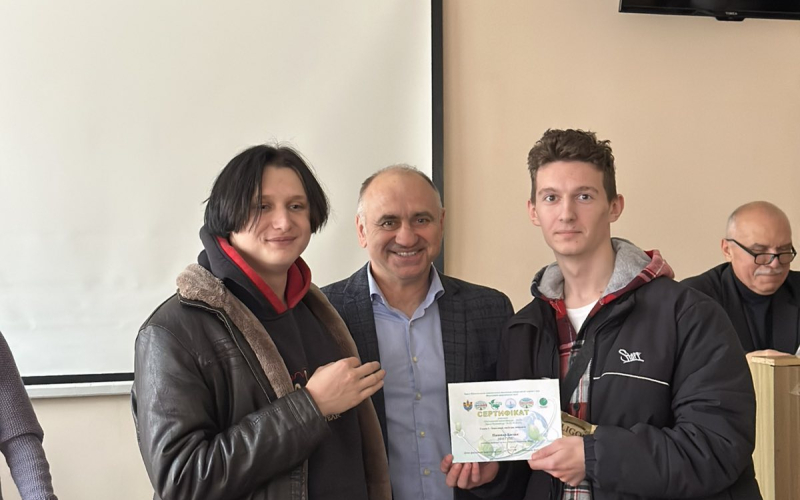 УРОЧИСТЕ НАГОРОДЖЕННЯ УЧАСНИКІВ «МОЛОДІЖНИЙ ЕКОГЕОФОРУМ – 2025»   