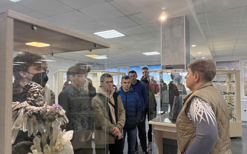 Не тільки код, а й таємниці Землі!