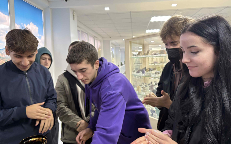 Не тільки код, а й таємниці Землі!