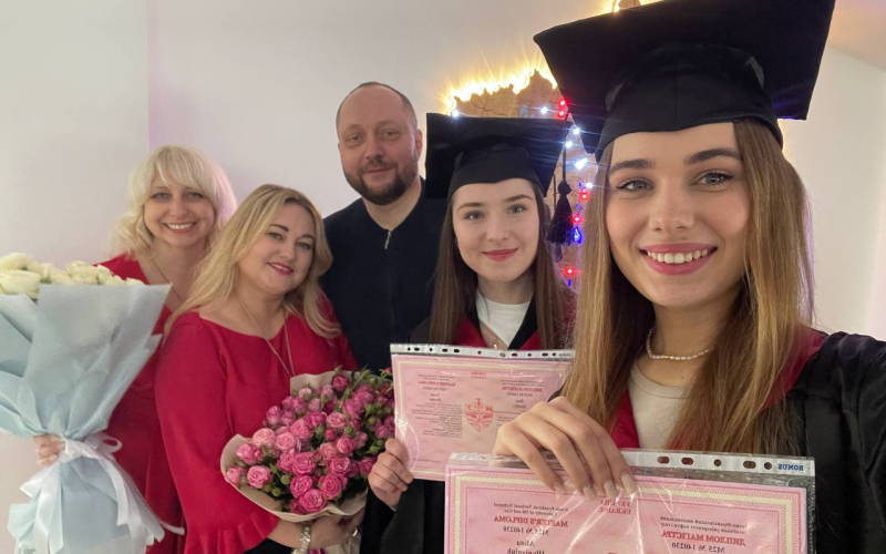 Урочисте вручення дипломів магістра