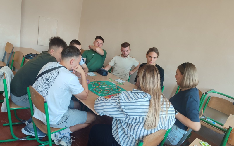 Гейміфікація в бізнес-освіті: учасники наукового гуртка опановували стратегічне управління через гру 